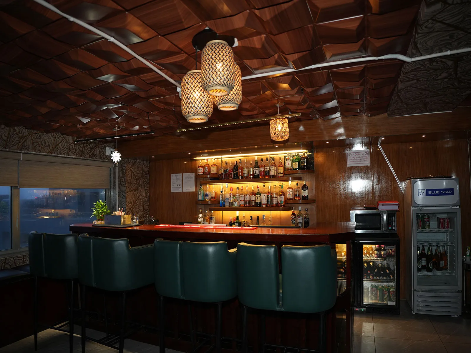 bar