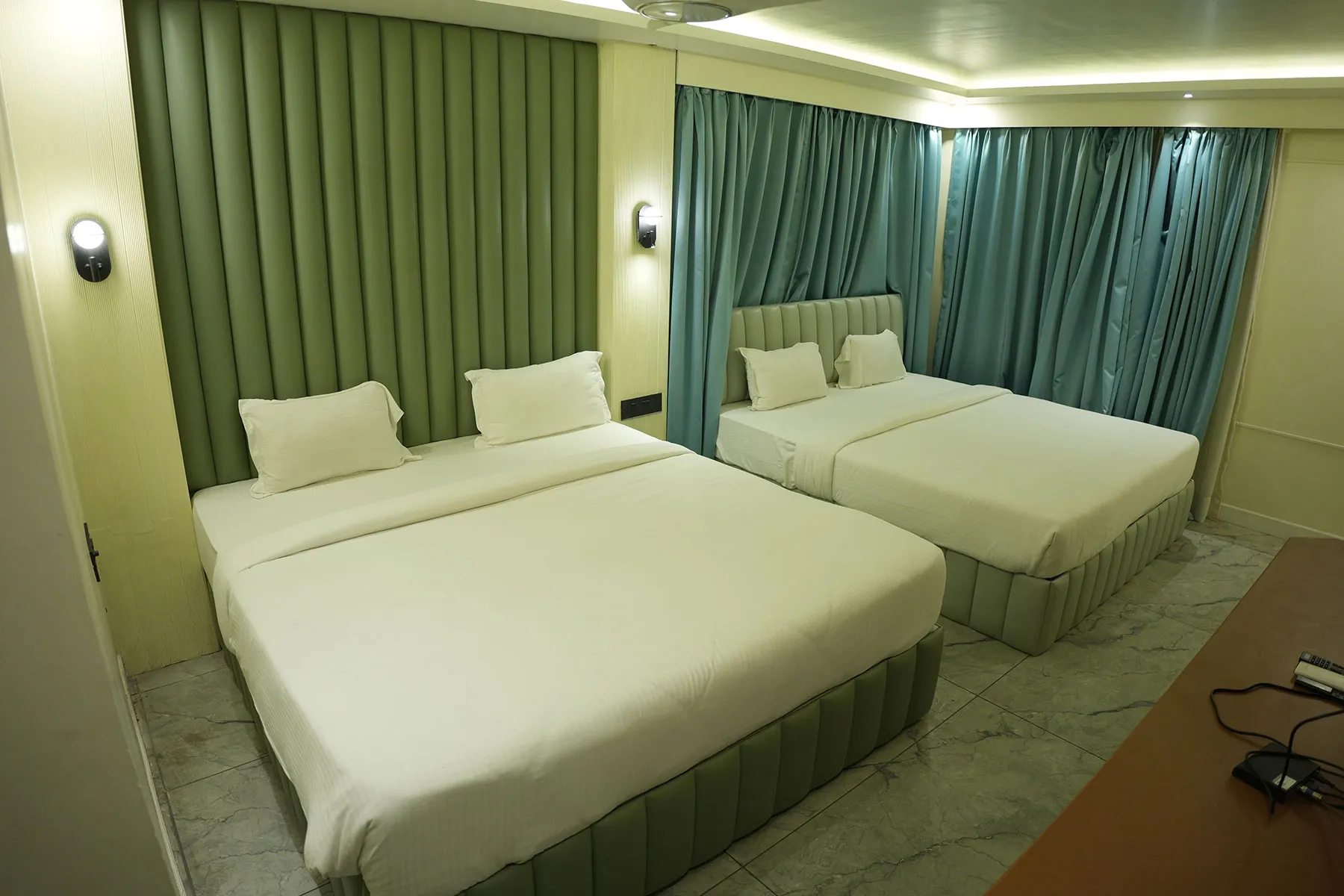 Deluxe With Window Sea View