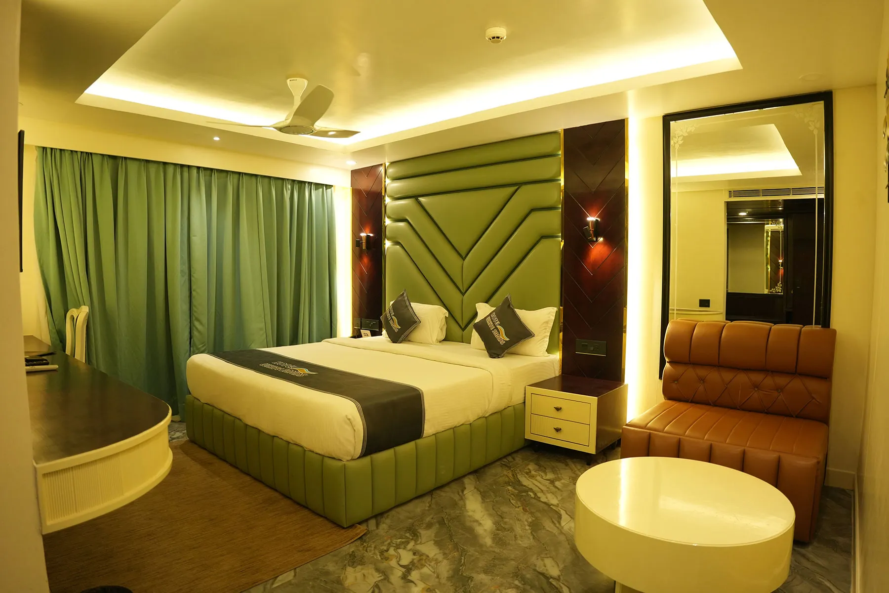 Super Deluxe Room Side Sea View With Balcony