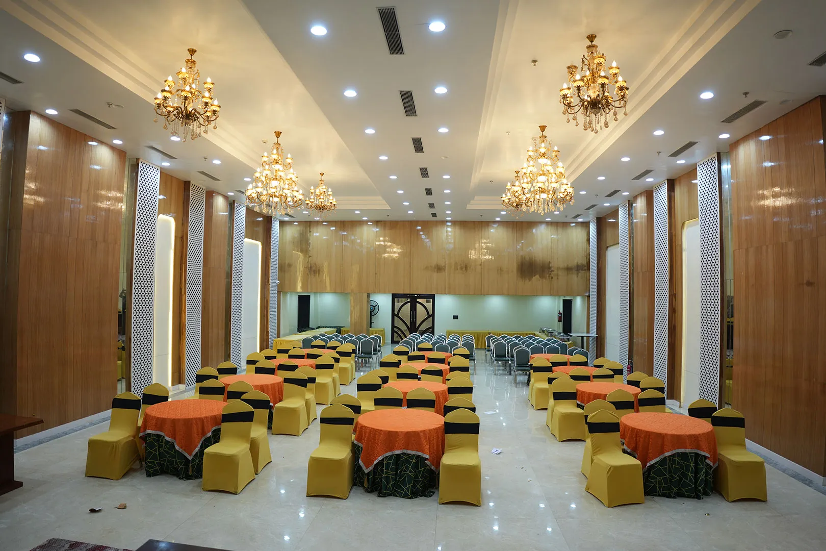 Banquet hall